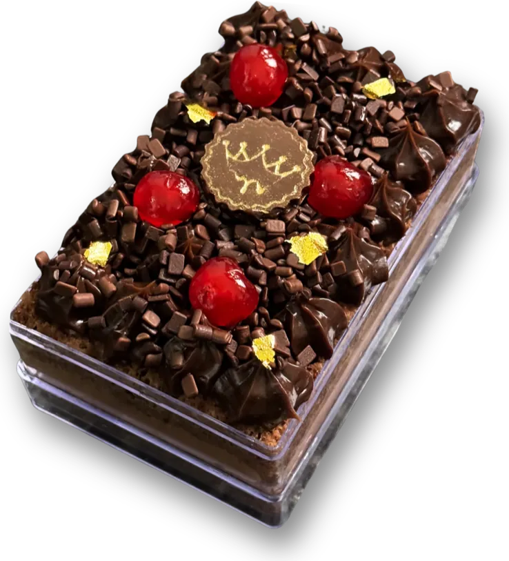 Bolo de aniversário Gran Cioccolato: mousse de chocolate nobre, cerejas ao marasquino e folhas de ouro